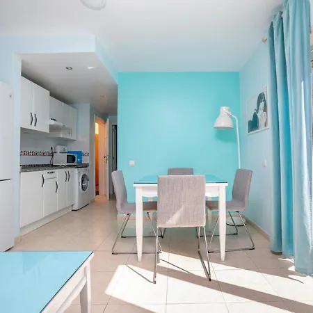 Lightbooking Oasis Royal F311 * Corralejo
